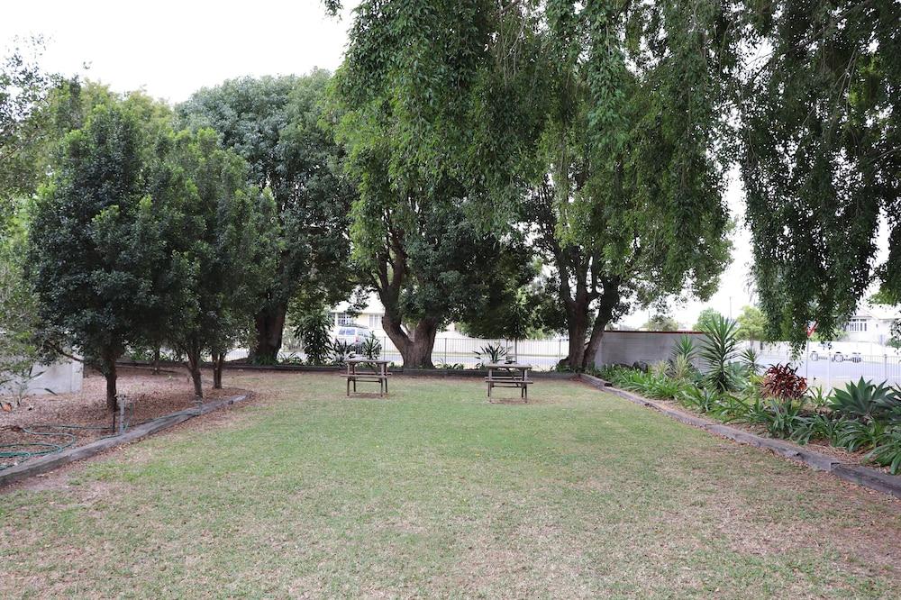 Bundaberg Spanish Motor Inn Exteriör bild