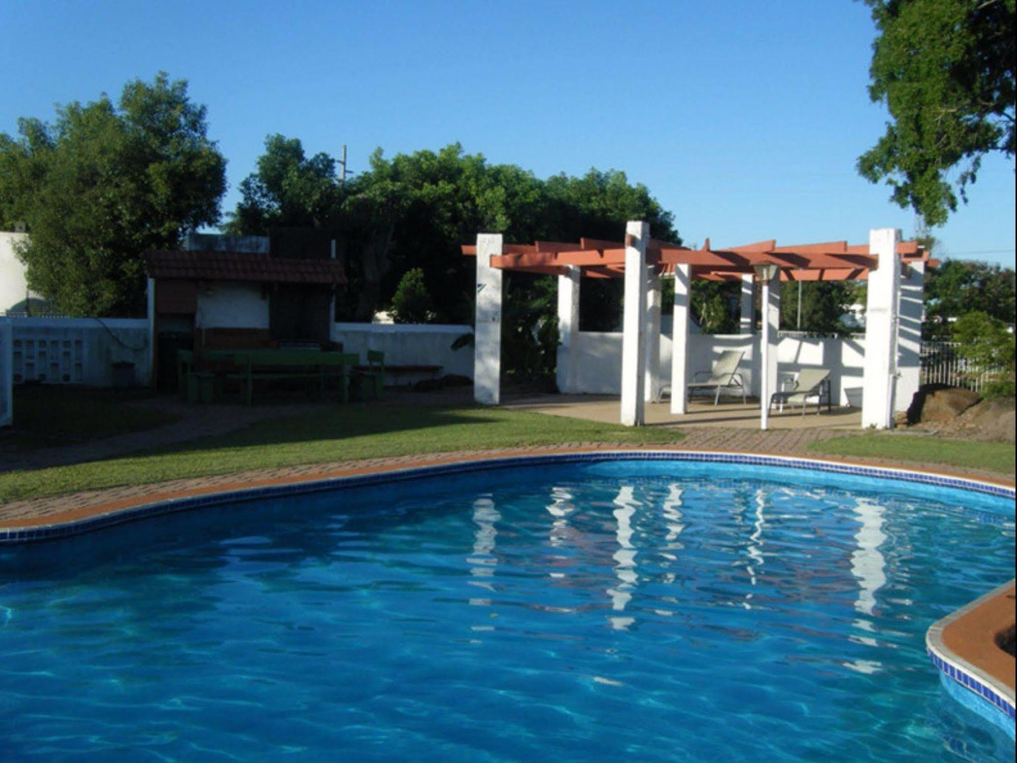 Bundaberg Spanish Motor Inn Exteriör bild