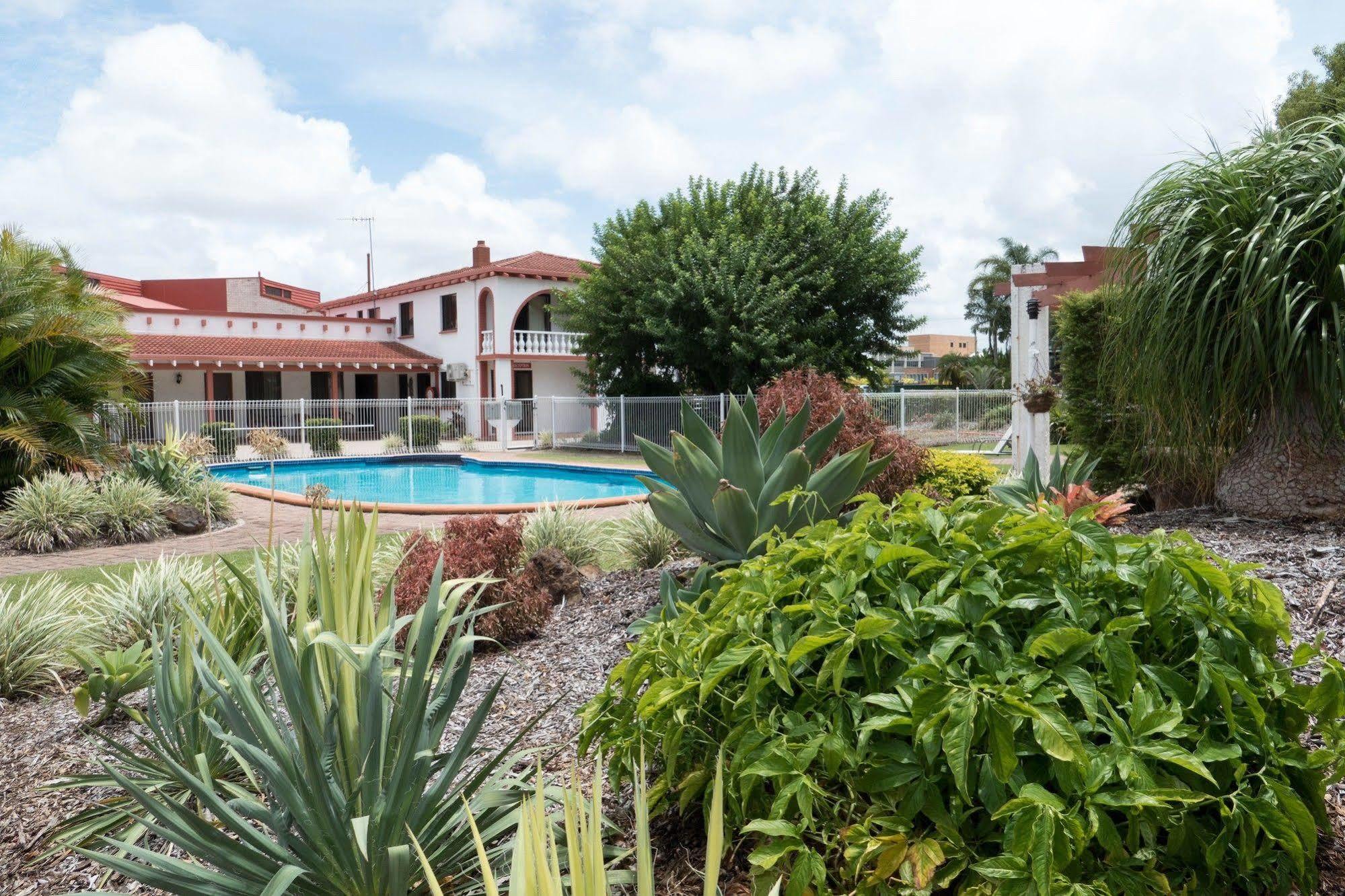 Bundaberg Spanish Motor Inn Exteriör bild